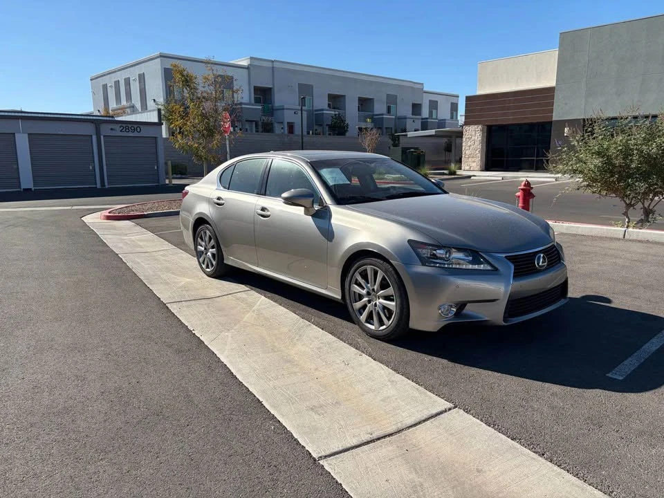 2015 Lexus GS 4th Gen - Image 2 of 15