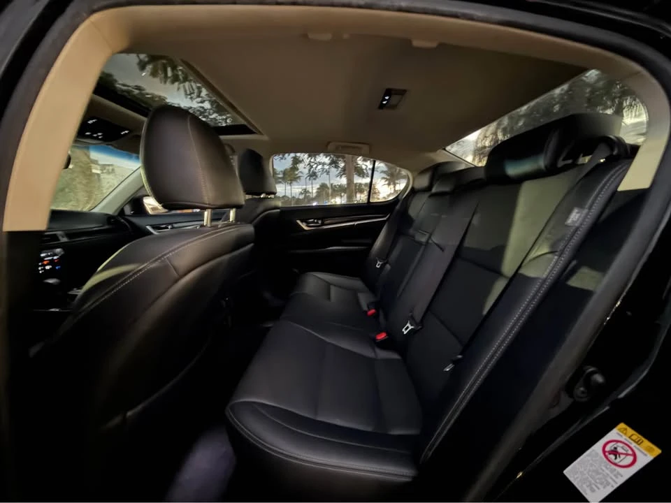 2015 Lexus GS 4th Gen - Image 10 of 14