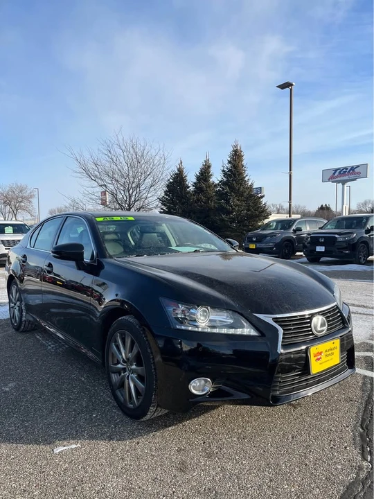 2015 Lexus GS 4th Gen - Image 2 of 9