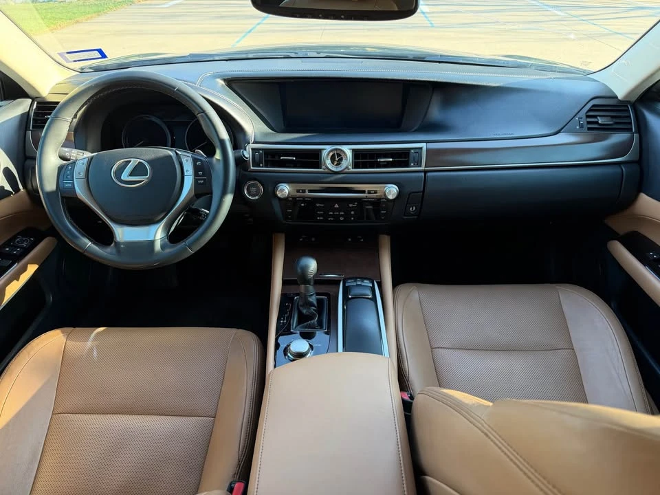 2015 Lexus GS 4th Gen - Image 14 of 18