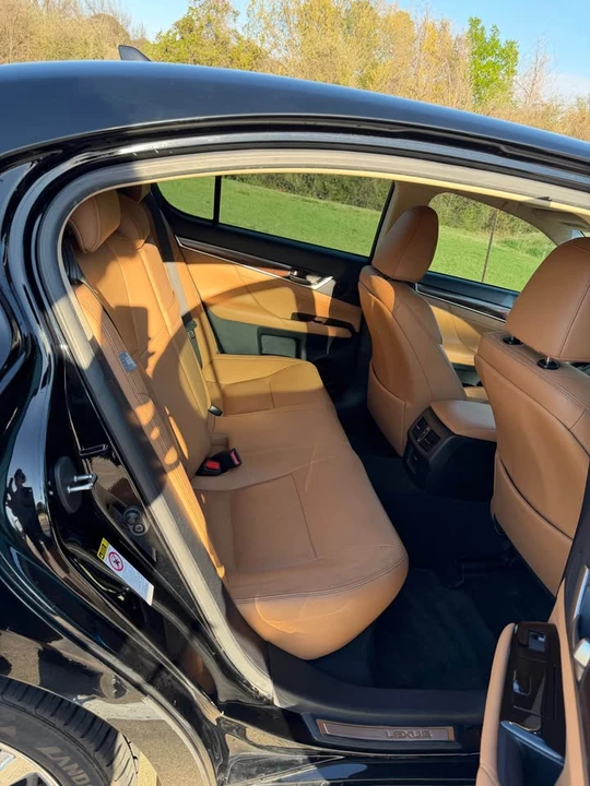 2015 Lexus GS 4th Gen - Image 13 of 18