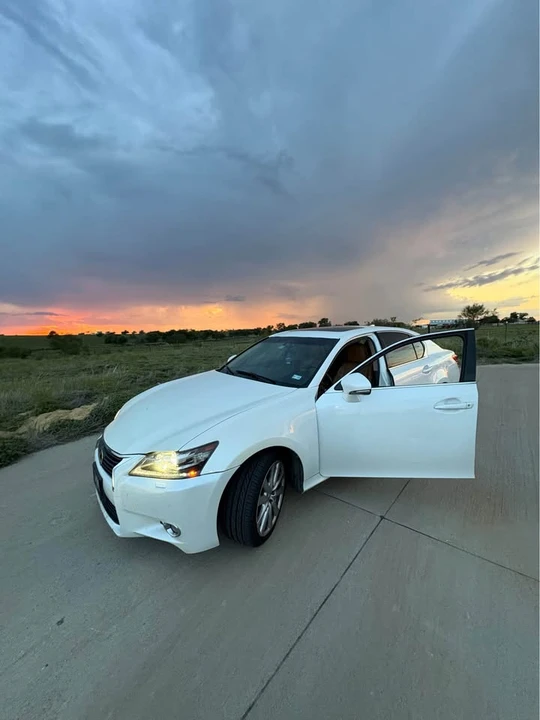 2015 Lexus GS 4th Gen - Image 3 of 9