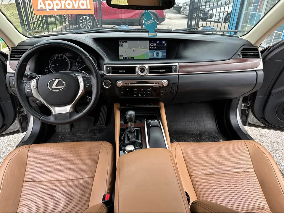 2015 Lexus GS 4th Gen - Image 11 of 20