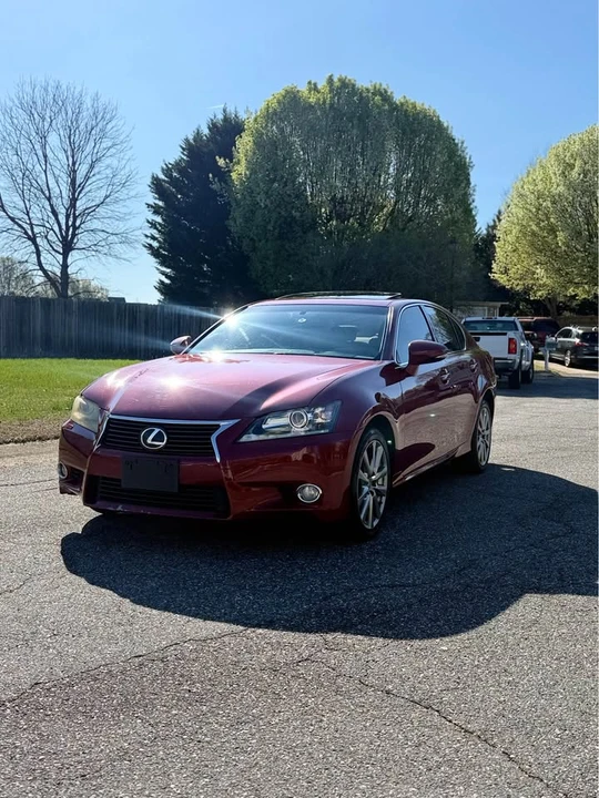 2015 Lexus GS 4th Gen - Image 16 of 17