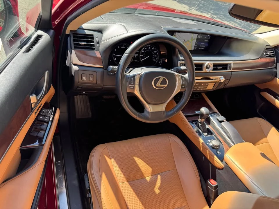 2015 Lexus GS 4th Gen - Image 9 of 19