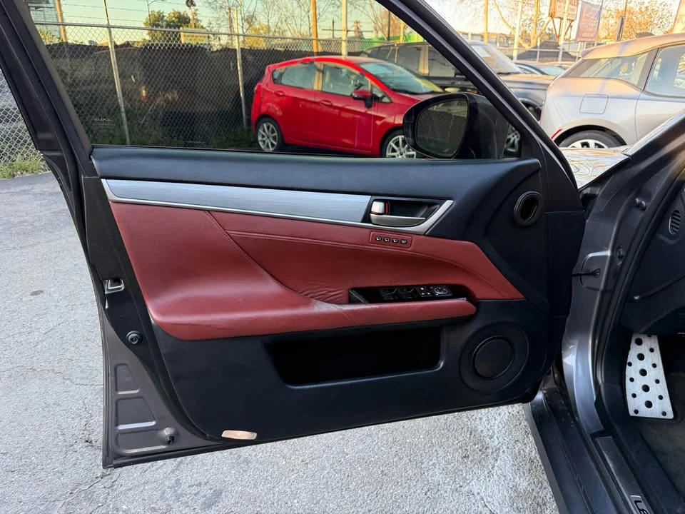 2015 Lexus GS 4th Gen - Image 12 of 19