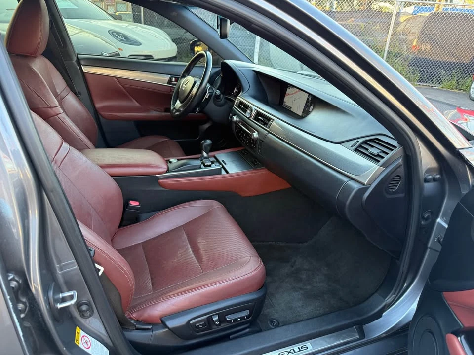 2015 Lexus GS 4th Gen - Image 13 of 19