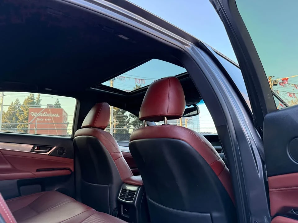 2015 Lexus GS 4th Gen - Image 15 of 19