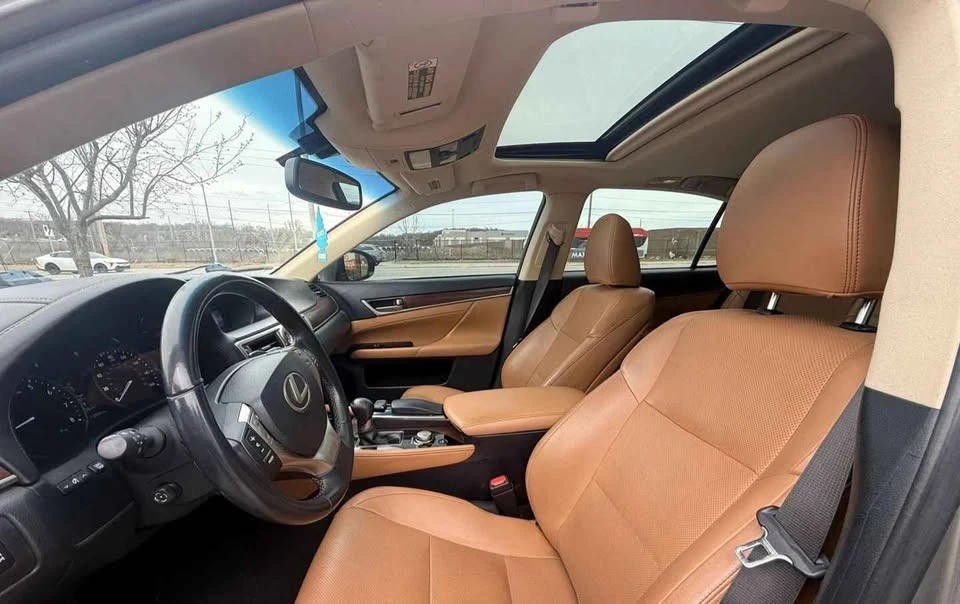 2015 Lexus GS 4th Gen - Image 4 of 5
