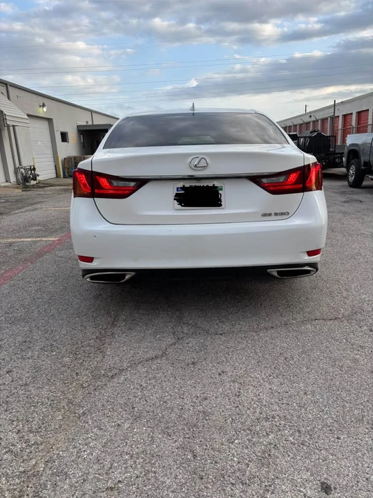 2015 Lexus GS 4th Gen - Image 17 of 19