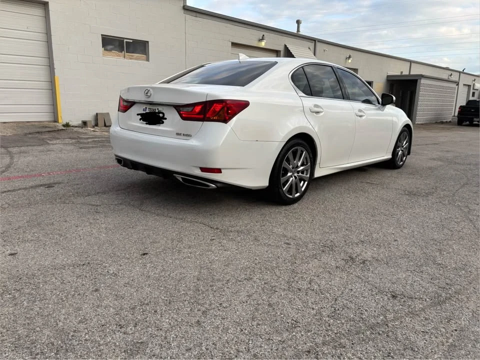 2015 Lexus GS 4th Gen - Image 16 of 19