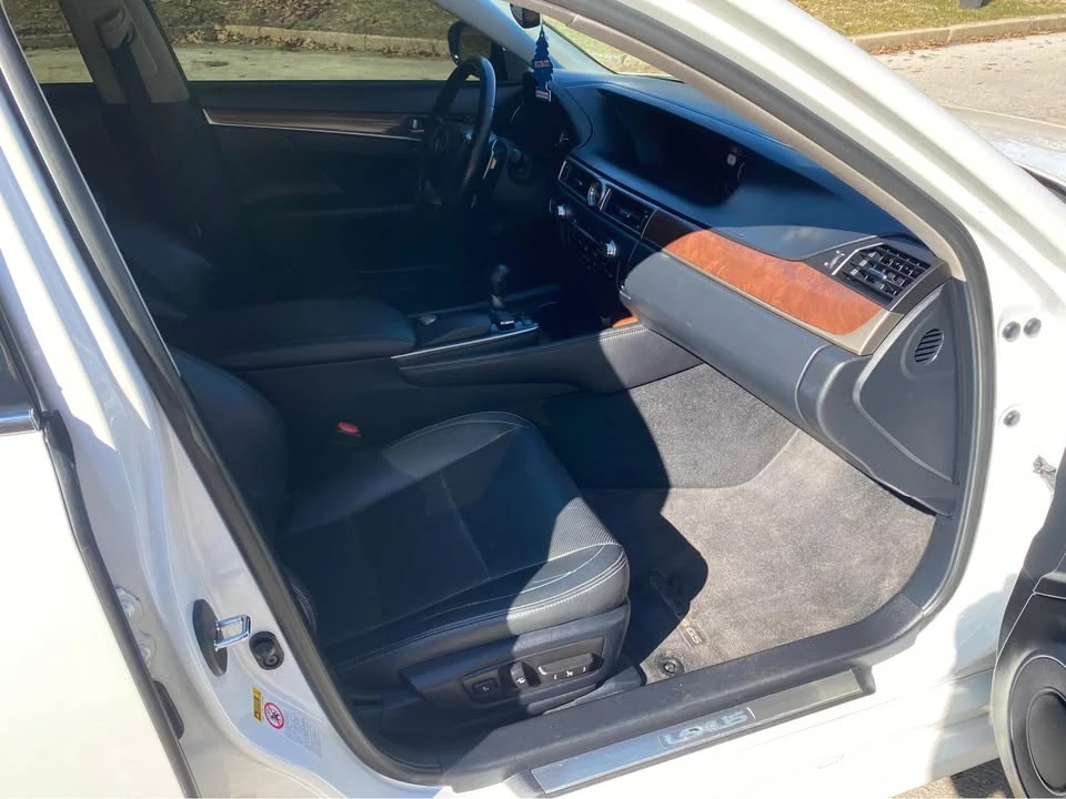 2015 Lexus GS 4th Gen - Image 6 of 17