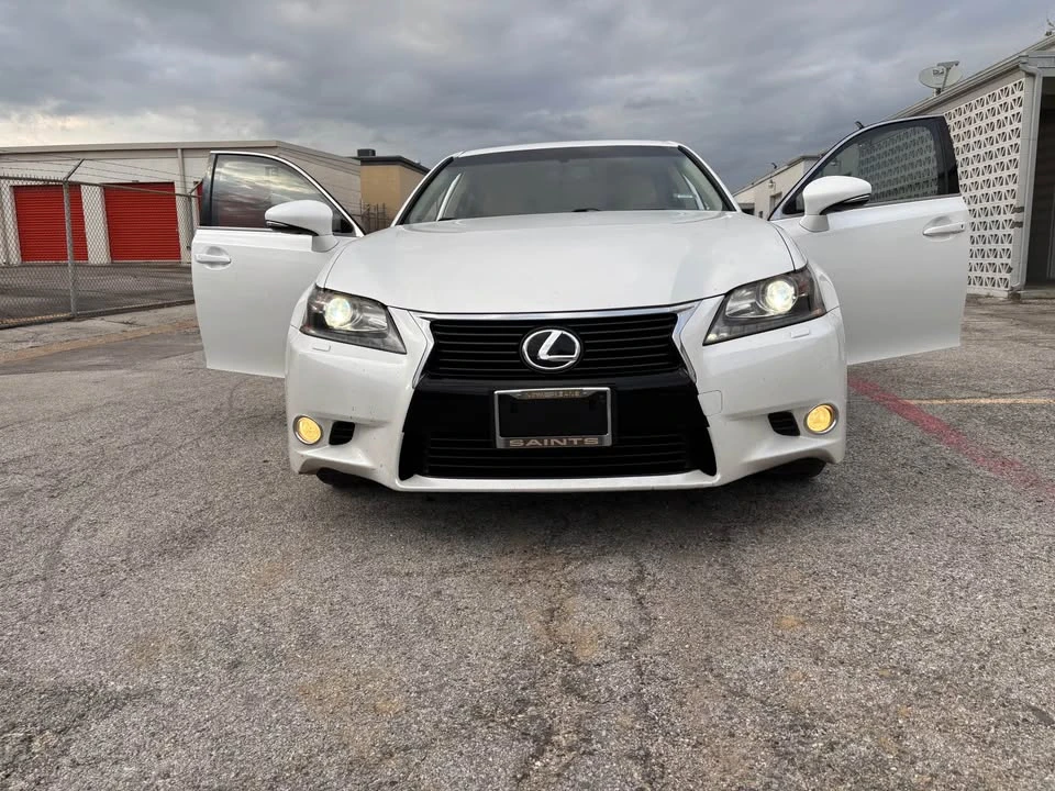 2015 Lexus GS 4th Gen - Image 11 of 19