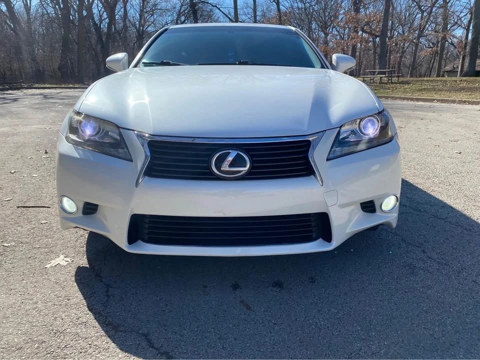2015 Lexus GS 4th Gen - Image 14 of 17