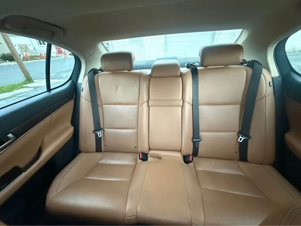 2015 Lexus GS 4th Gen - Image 16 of 18