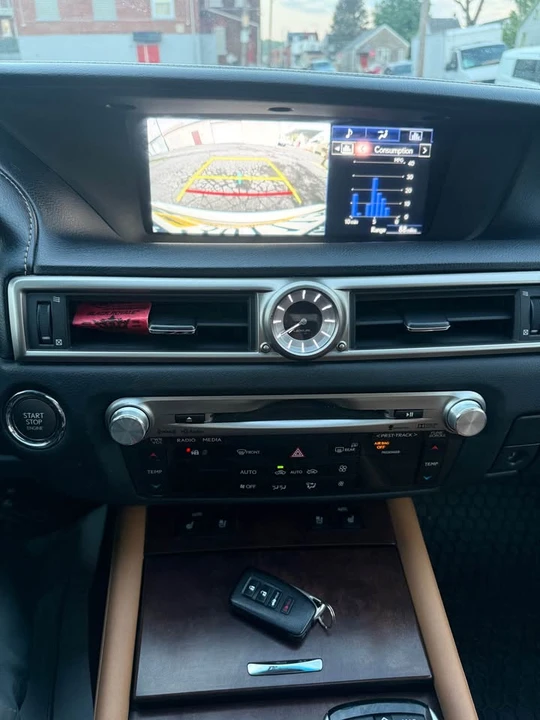 2015 Lexus GS 4th Gen - Image 12 of 18
