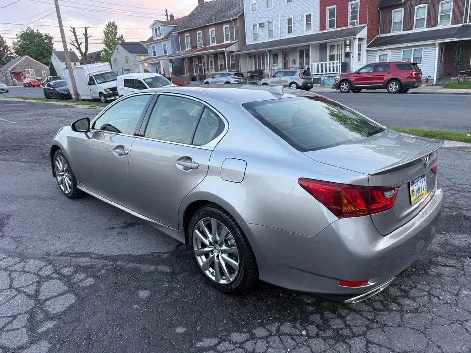 2015 Lexus GS 4th Gen - Image 2 of 18