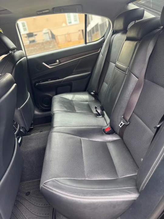 2015 Lexus GS 4th Gen - Image 12 of 15