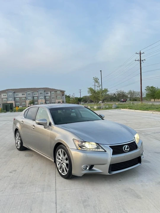 2015 Lexus GS 4th Gen - Image 13 of 20