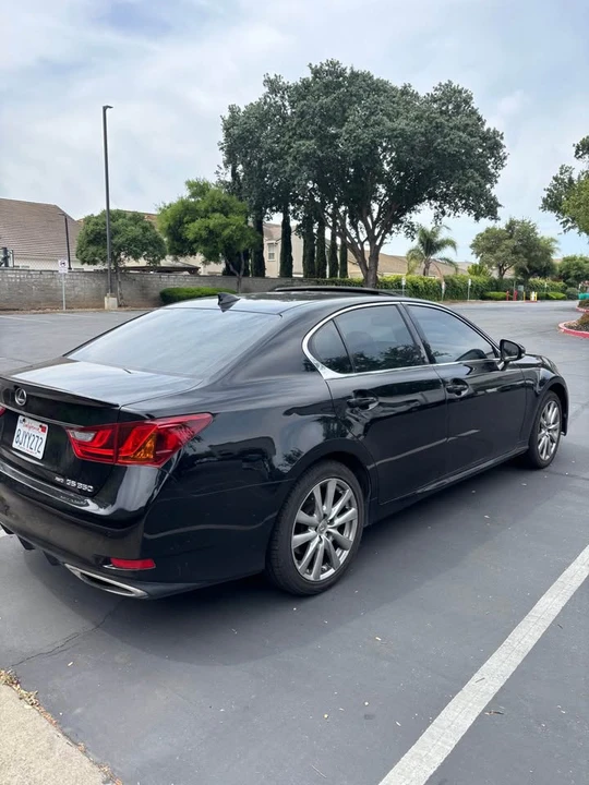 2015 Lexus GS 4th Gen - Image 3 of 8