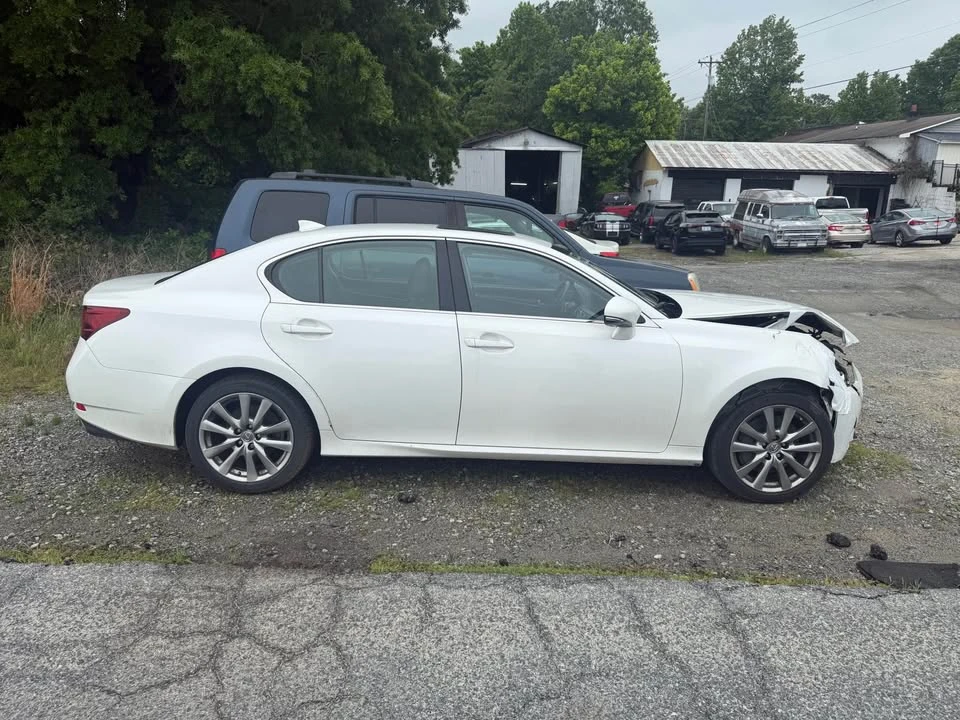 2015 Lexus GS 4th Gen - Image 2 of 10