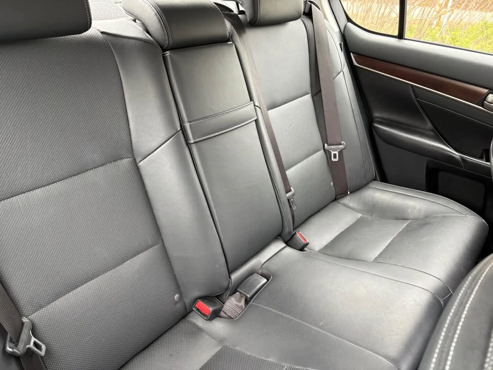 2015 Lexus GS 4th Gen - Image 16 of 19