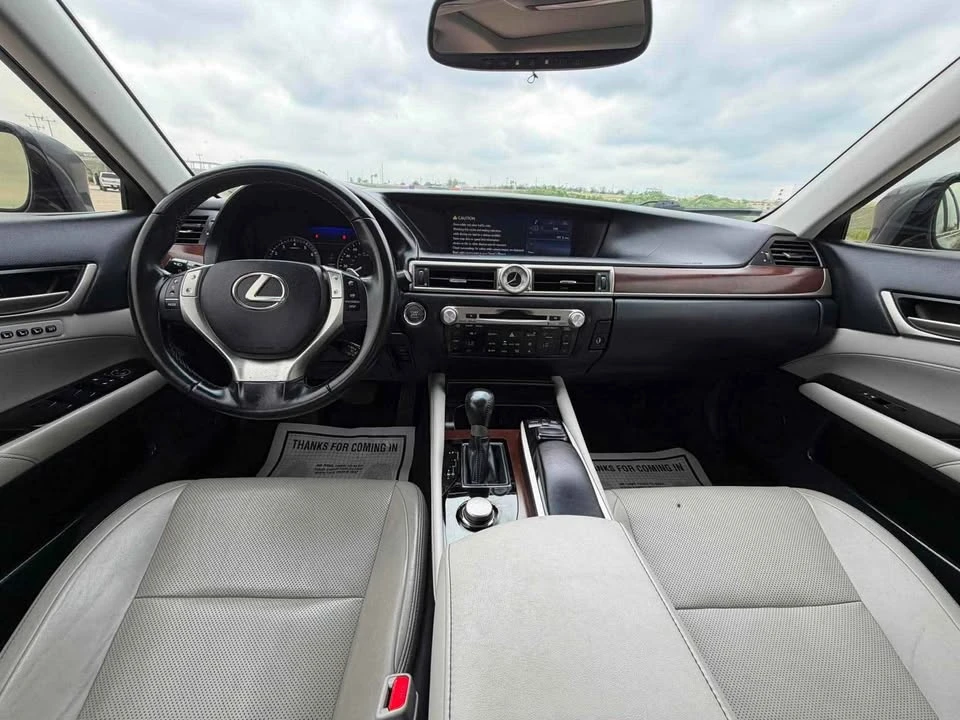 2015 Lexus GS 4th Gen - Image 13 of 20