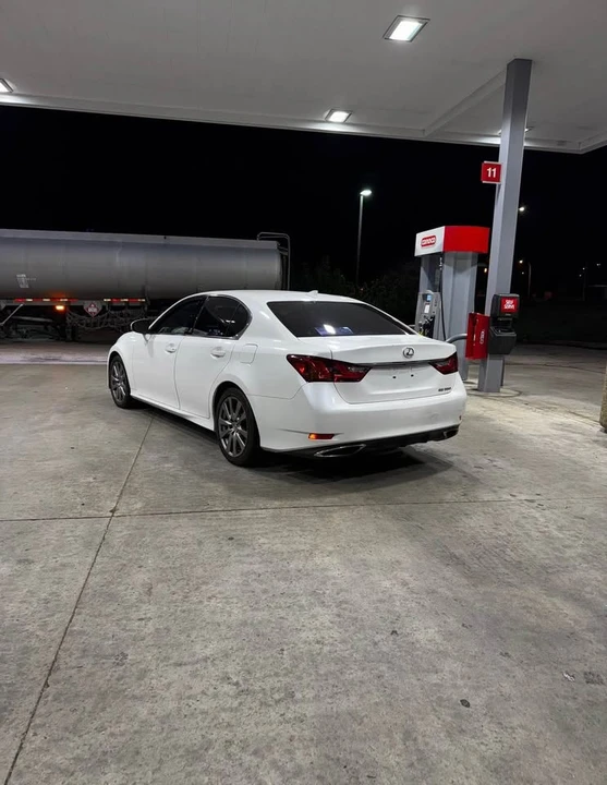 2015 Lexus GS 4th Gen - Image 10 of 11