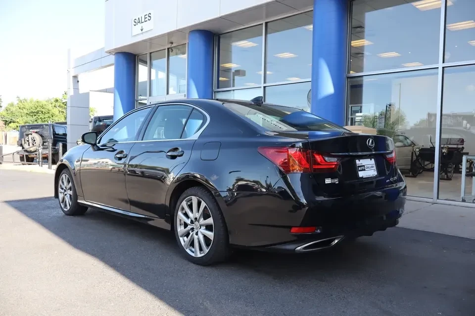2015 Lexus GS 4th Gen - Image 3 of 20
