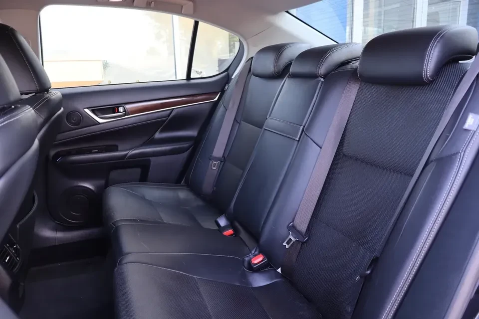 2015 Lexus GS 4th Gen - Image 13 of 20