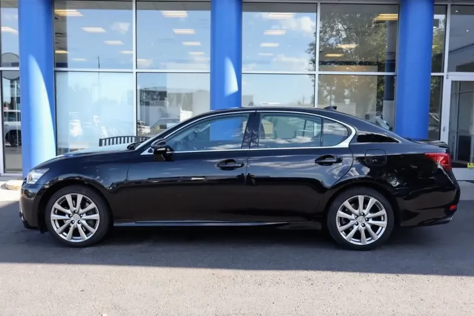 2015 Lexus GS 4th Gen - Image 2 of 20