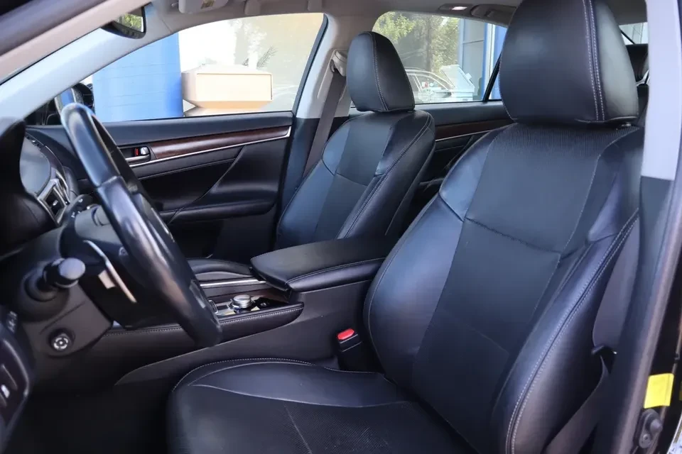 2015 Lexus GS 4th Gen - Image 12 of 20