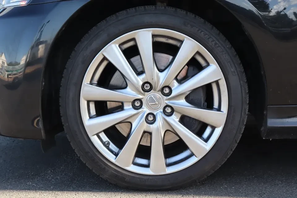 2015 Lexus GS 4th Gen - Image 9 of 20