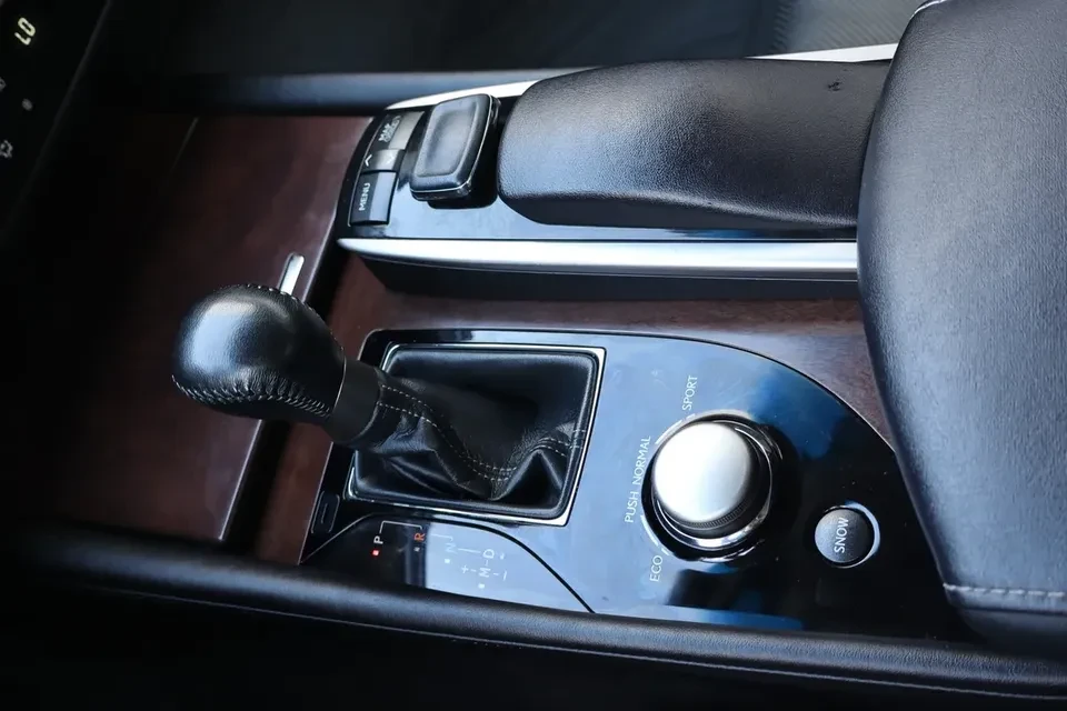 2015 Lexus GS 4th Gen - Image 16 of 20