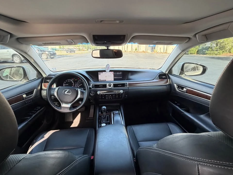 2015 Lexus GS 4th Gen - Image 11 of 14