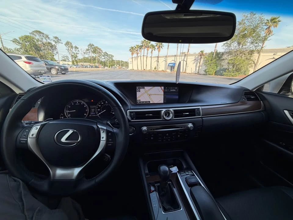 2015 Lexus GS 4th Gen - Image 13 of 14