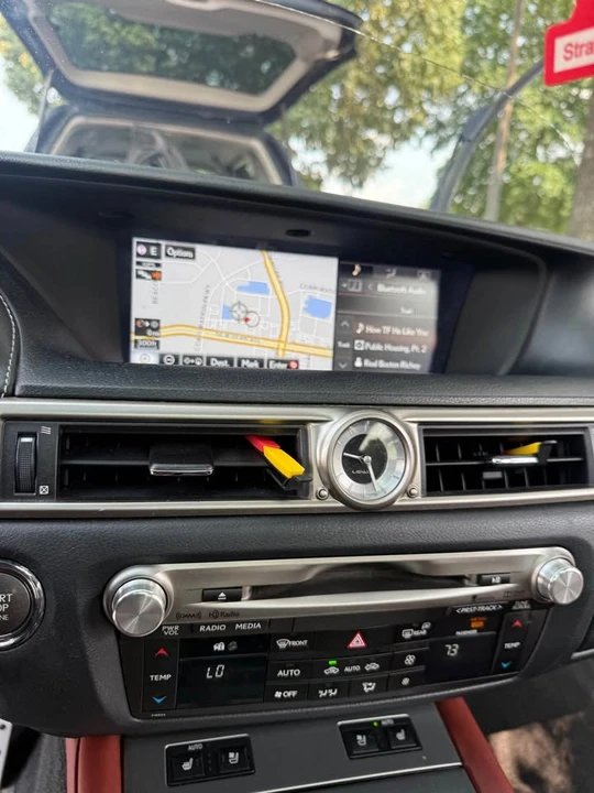 2015 Lexus GS 4th Gen - Image 9 of 15