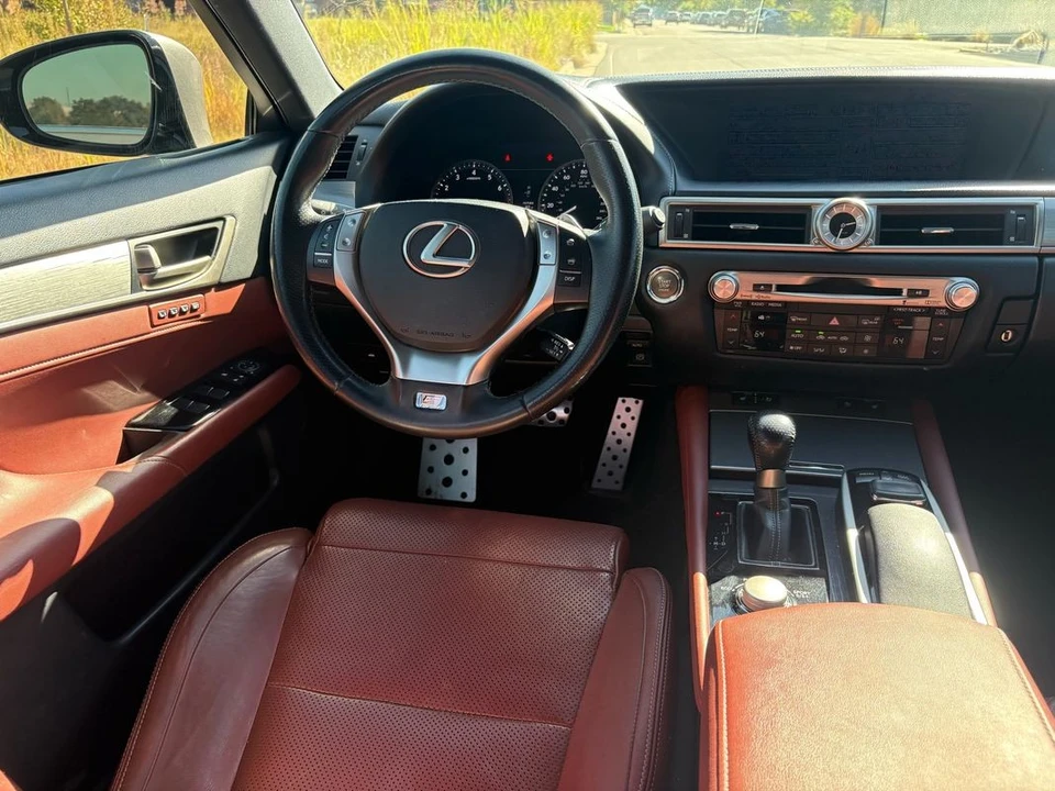 2015 Lexus GS 4th Gen - Image 9 of 21