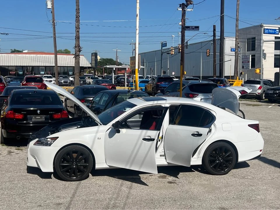 2015 Lexus GS 4th Gen - Image 2 of 7
