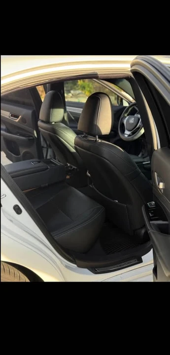 2015 Lexus GS 4th Gen - Image 17 of 18