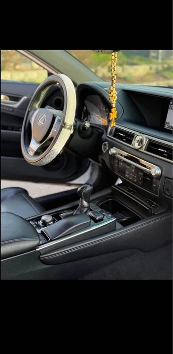 2015 Lexus GS 4th Gen - Image 16 of 18