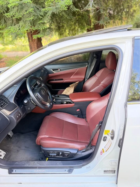 2015 Lexus GS 4th Gen - Image 12 of 18