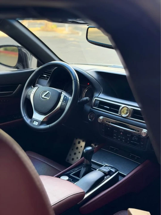 2015 Lexus GS 4th Gen - Image 11 of 18