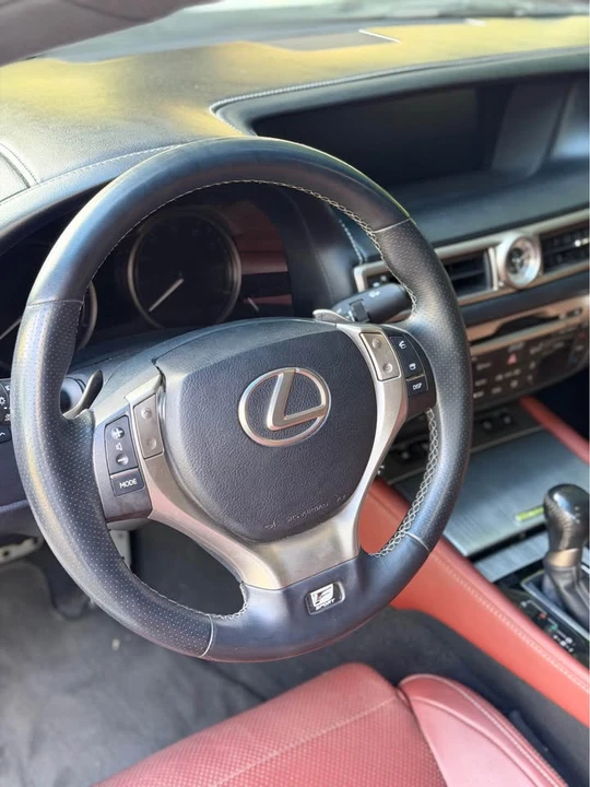 2015 Lexus GS 4th Gen - Image 14 of 18
