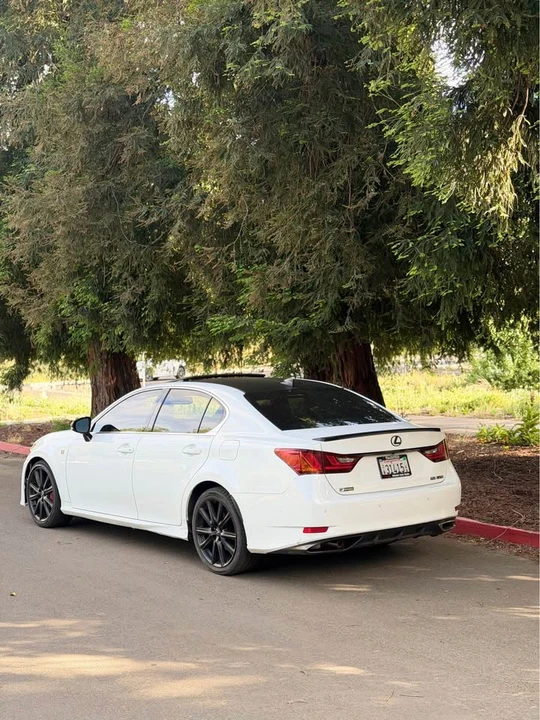 2015 Lexus GS 4th Gen - Image 5 of 18