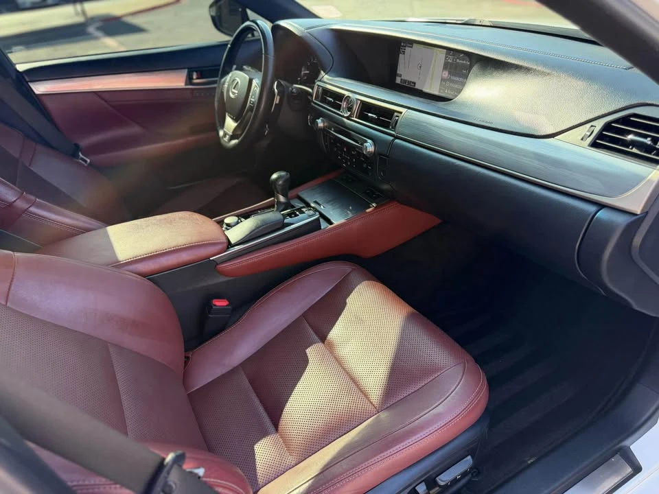 2015 Lexus GS 4th Gen - Image 8 of 11