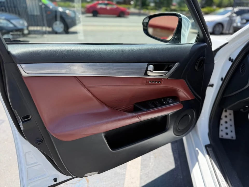 2015 Lexus GS 4th Gen - Image 9 of 20