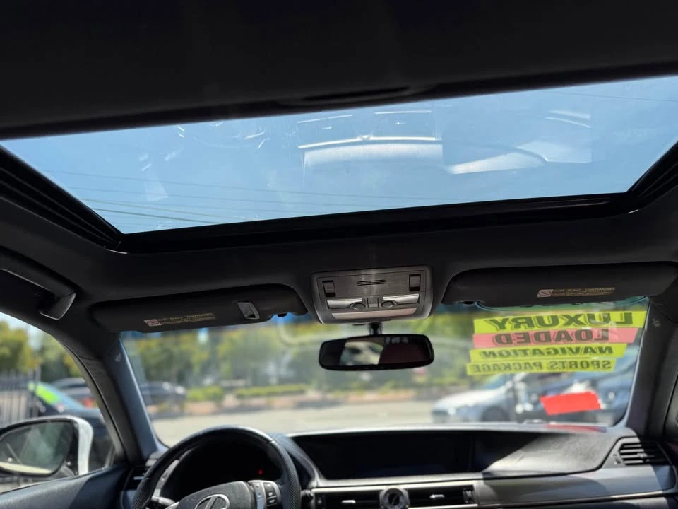 2015 Lexus GS 4th Gen - Image 17 of 20