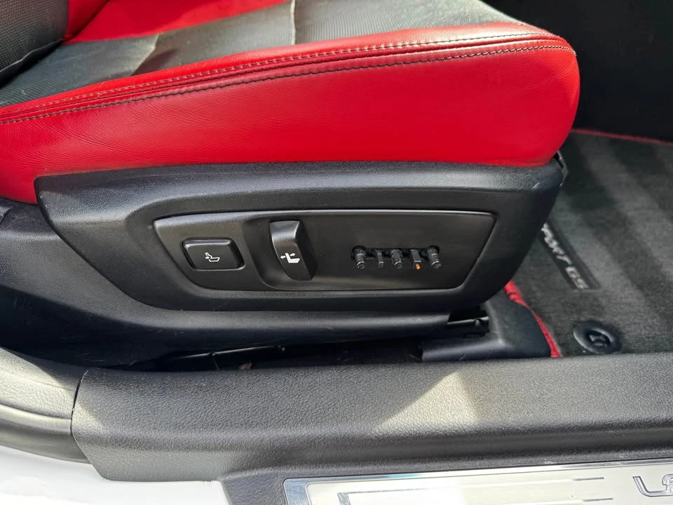 2015 Lexus GS 4th Gen - Image 11 of 20