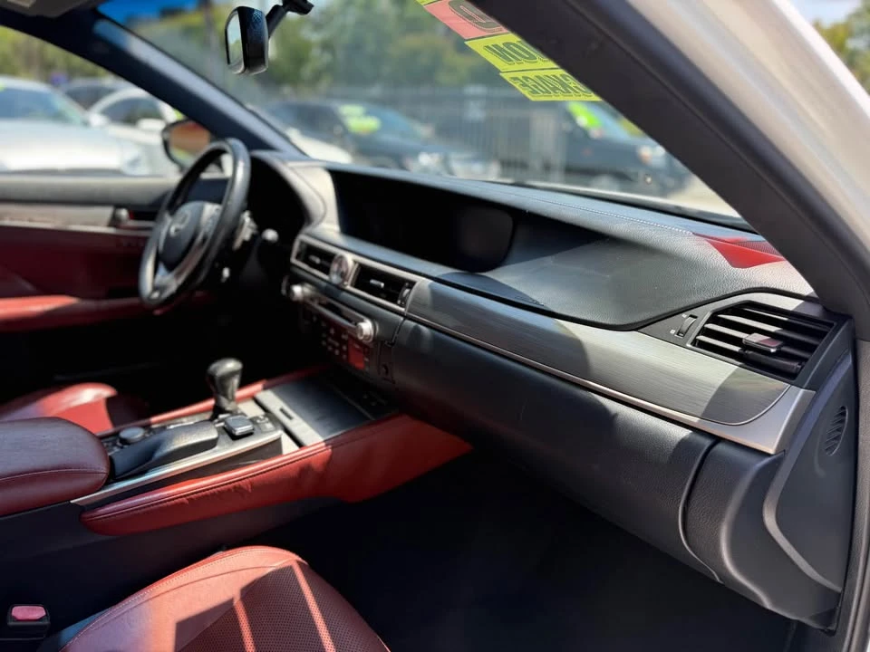 2015 Lexus GS 4th Gen - Image 14 of 20